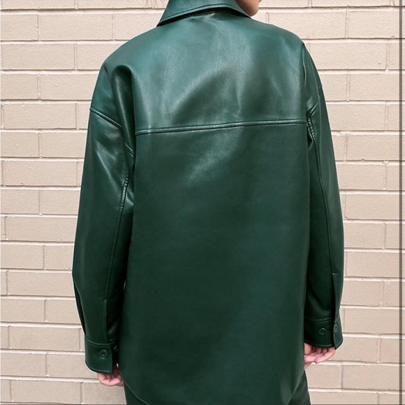 Aritzia Pelli Vegan Leather Jacket Shacket babaton in forest green - Picture 6 of 6